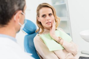 woman expressed concern at the dentist’s office